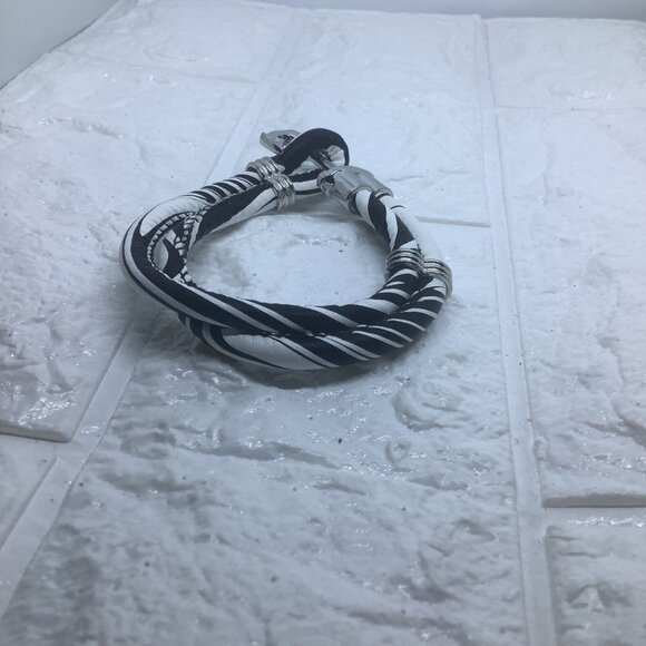 Sliver Classic Anchor Clasp Bracelet Men’s White and Black - Picture 3 of 7